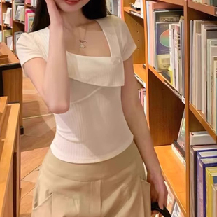 上衣 不规则白色斜领正肩短袖 t恤女2025新款 夏韩系学院风修身 短款