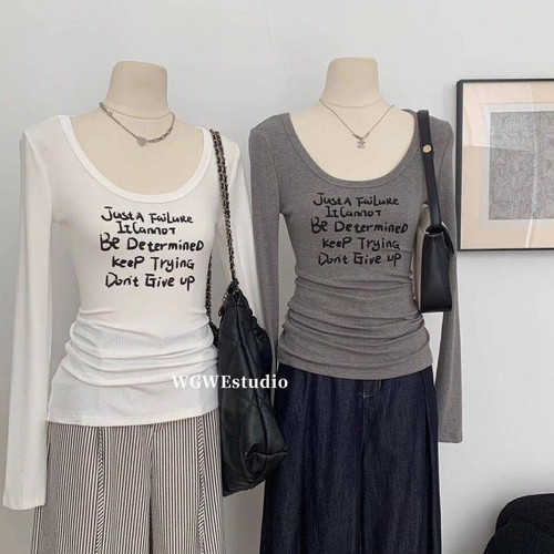 纯欲甜辣妹字母印花长袖T恤女早秋修身设计感紧身U领上衣内搭打底