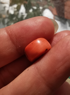 13158藏传老莫莫珠子