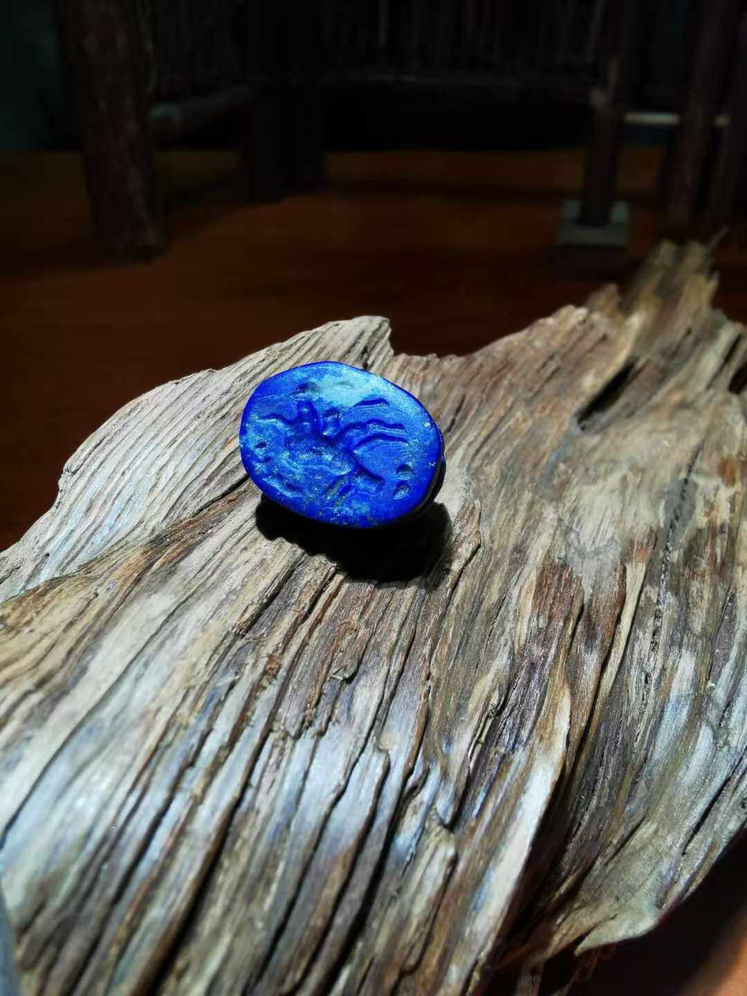14092  萨珊时期青金石半球印珠