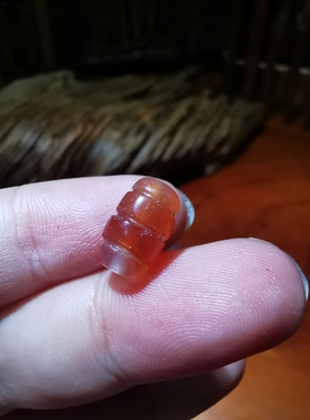 14196  西亚老玛瑙旋纹管