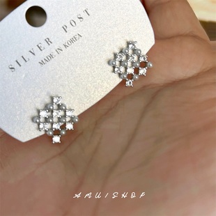 通勤气质方形网格耳环小众设计感珍珠耳夹 小格子耳钉 A.MU 别致