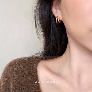 A.MU 简约金属风日常双线条半圈百搭银针耳环无耳洞耳夹 长期主义