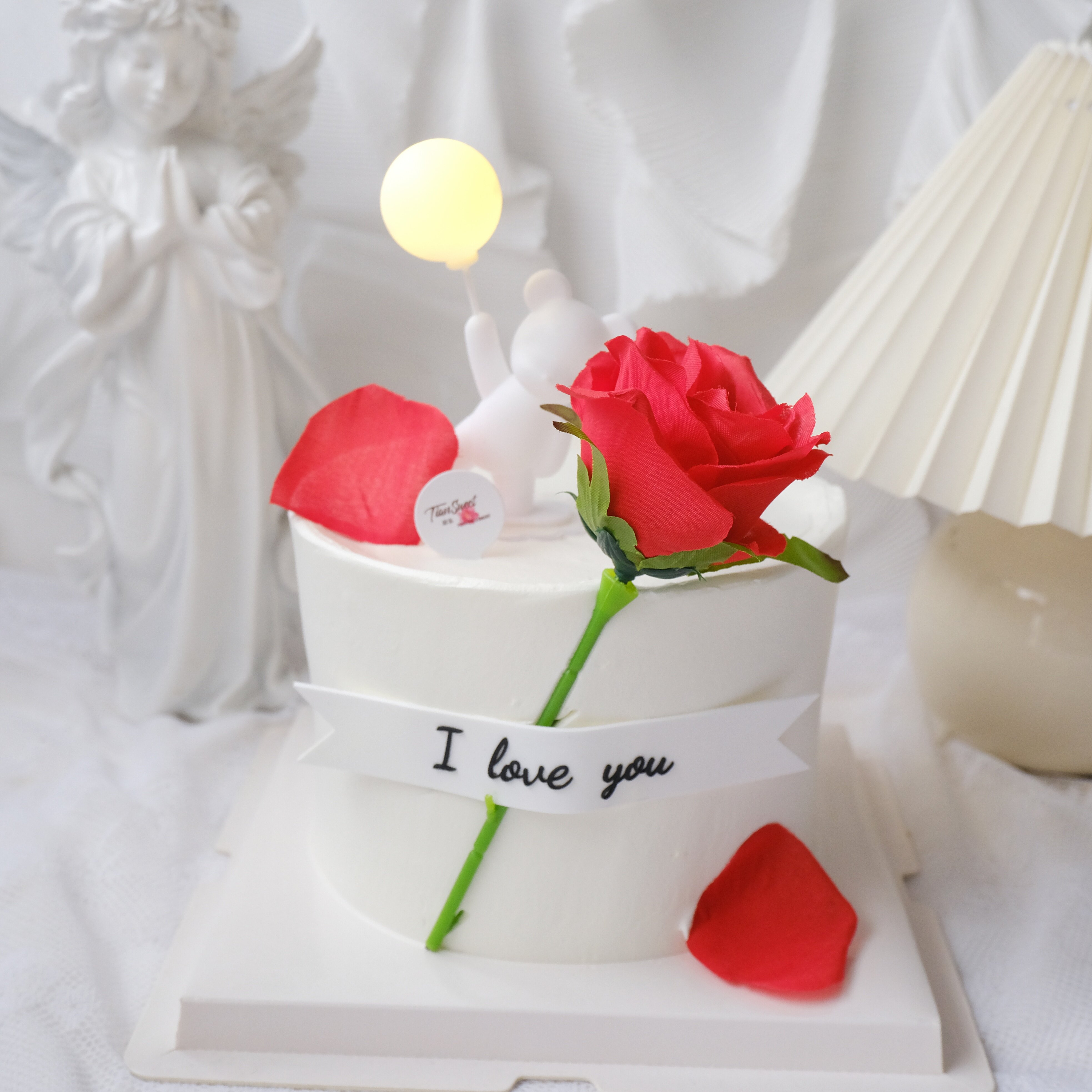 情人节蛋糕装饰玫瑰花朵王子摆件七夕情侣告白花束蛋糕love插件