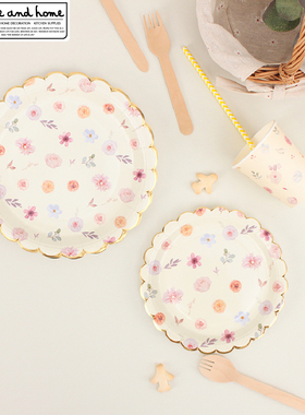 野餐露营一次性纸盘蛋糕纸碟ins风复古花朵春游生日餐具餐盘套装
