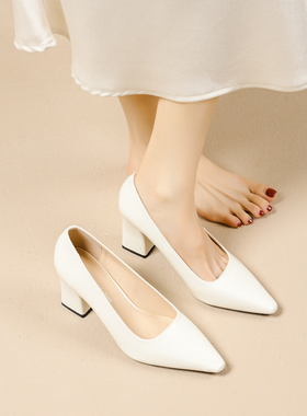简约风白色尖头粗跟浅口单鞋女职业通勤工作鞋不累脚百搭