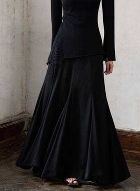 ONMOON 秋冬黑色百搭气质鱼尾半身裙 2025新款高级感拼接大摆裙女