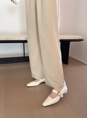 软皮皮带扣舒适防掉脚浅口高跟鞋一字带单鞋百搭2026年春夏季新款