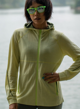 25年秋冬新美丽诺多巴胺色美利奴羊毛户外运动跑步连帽卫衣外套女