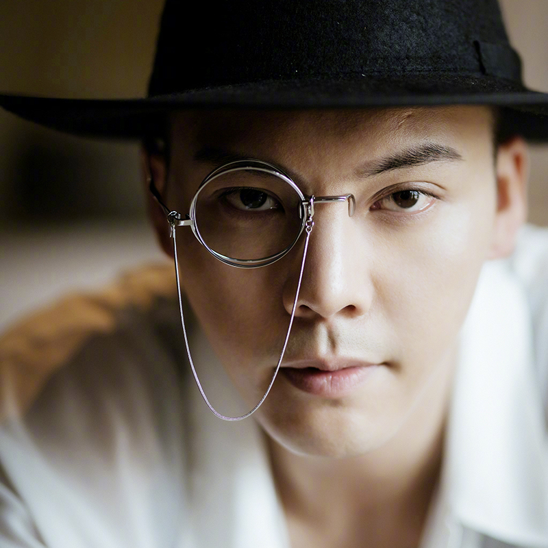 复古英伦风怪盗COS带链条眼镜