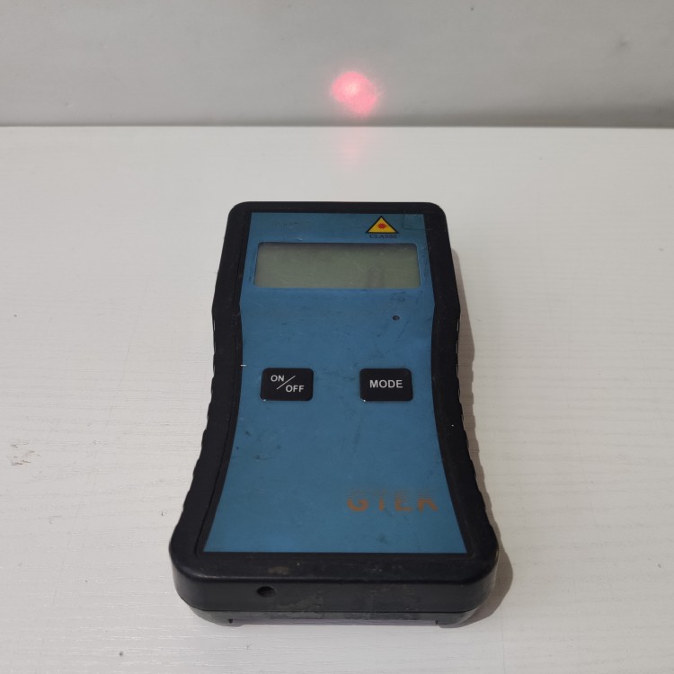 GTEK GO502 手持红光笔 找货 成色如图通电开机 缺电池后盖