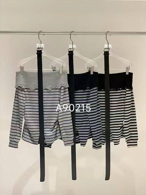 taotaofamily春季2026新款韩版一字肩露肩条纹长袖t恤女气质上衣