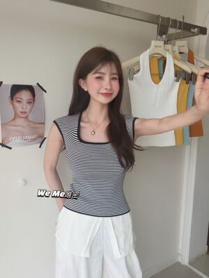 weme夏季2026新款法式复古方领撞色条纹无袖针织衫女修身显瘦上衣