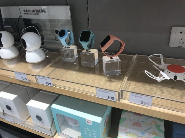 适用华为配件立牌二合一价签桌面标牌手表手环耳机车载充电宝支架