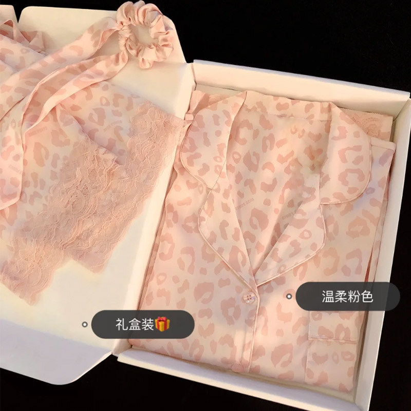 维密薇女真丝豹纹家居服