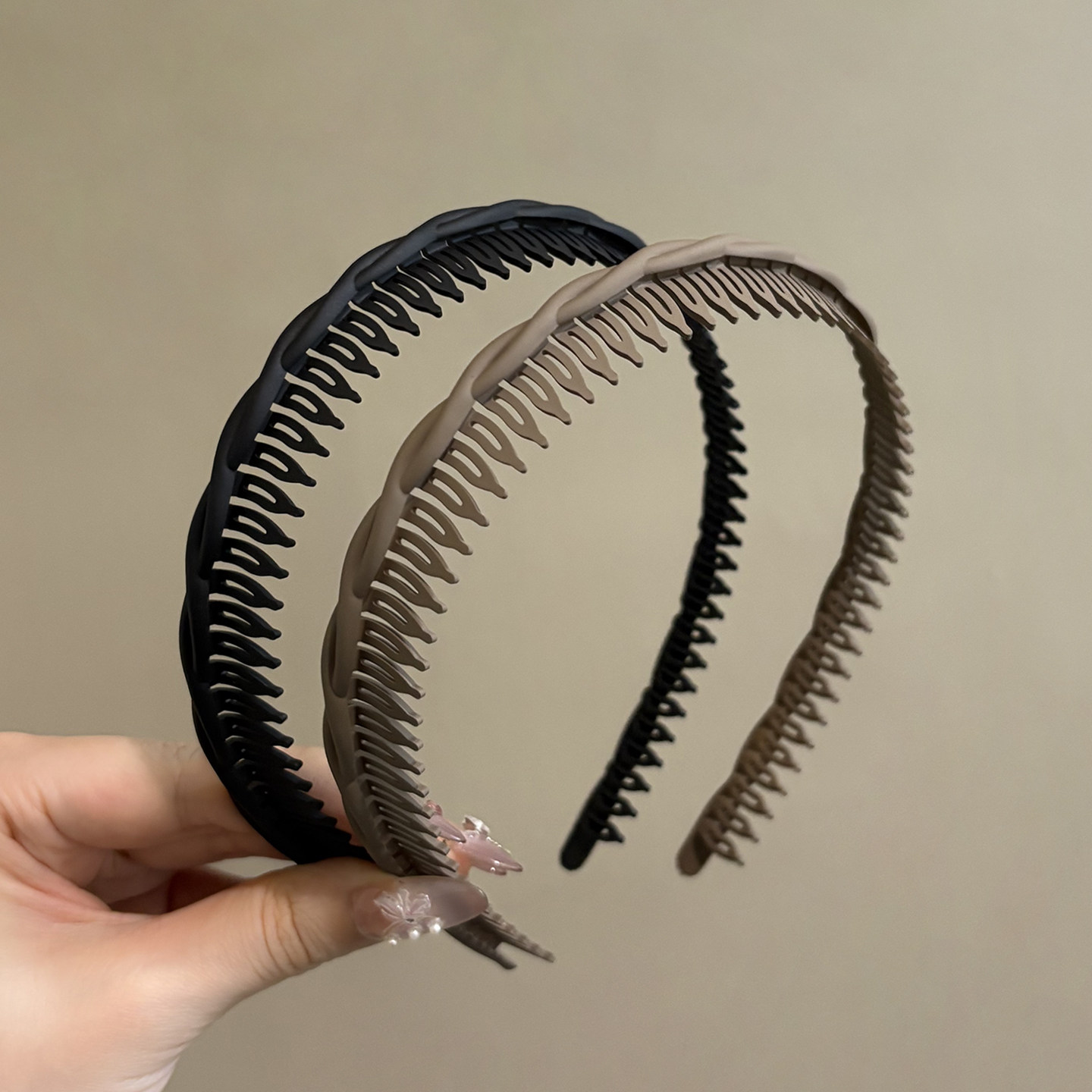 塑料麻花带齿梳蓬松发箍女倒梳头箍压发卡发捆头饰发旅高颅顶洗脸