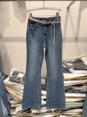 般田772244春季新款高腰显瘦微喇裤四面弹浅蓝色牛仔喇叭裤