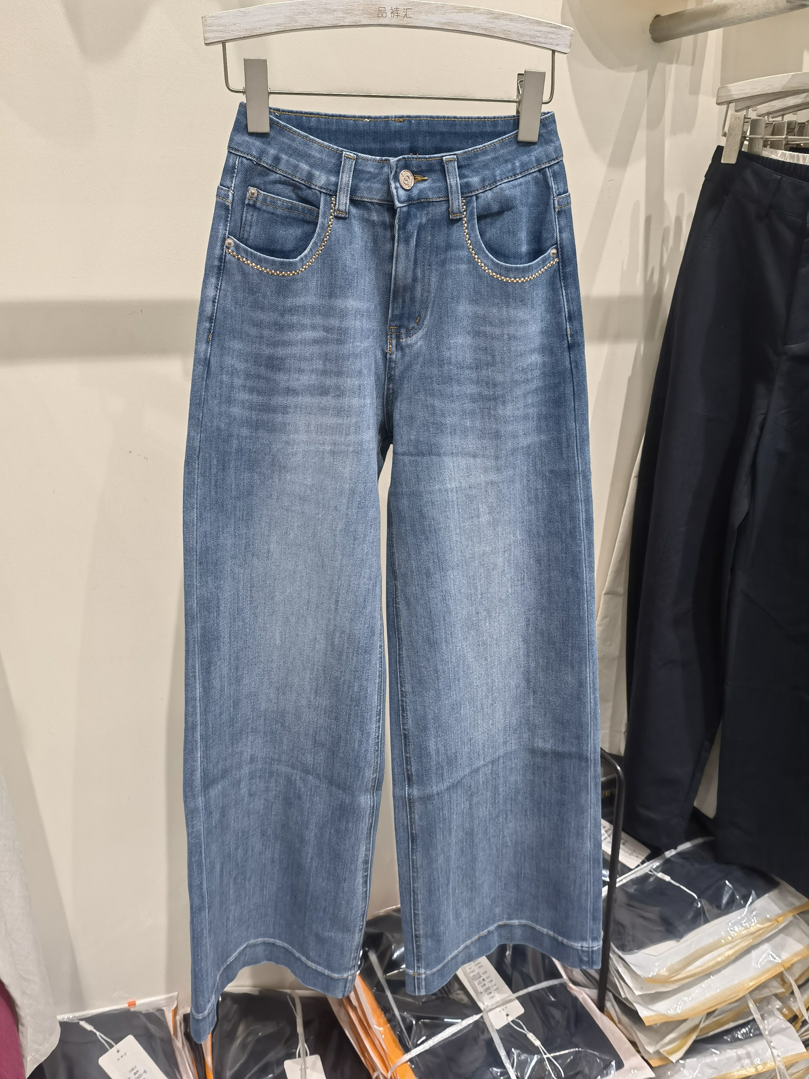 般田88623-1春季新2026高腰显瘦窄版阔腿裤女 浅蓝色牛仔裤直筒裤