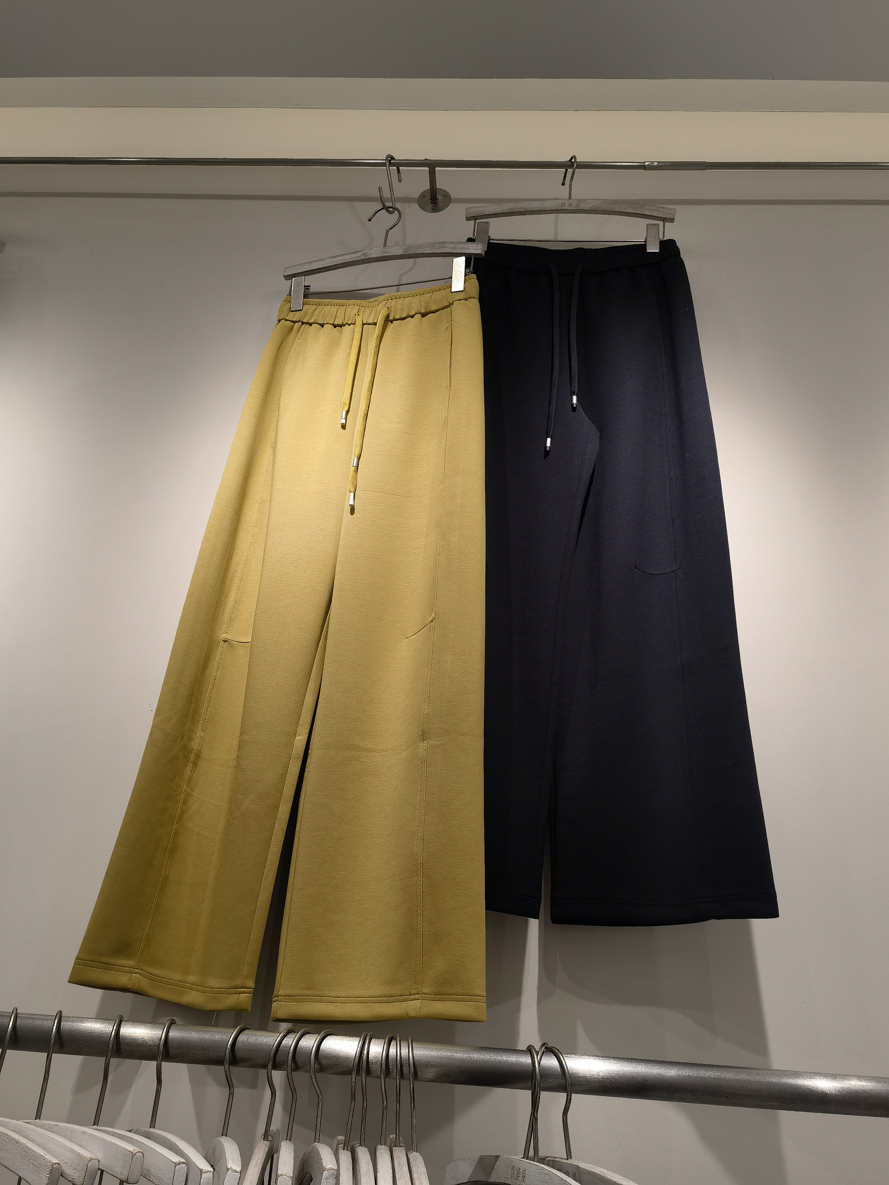 图作L0118春款新款2026松紧腰休闲裤女直筒裤窄版阔腿裤运动裤