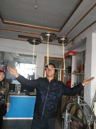 杂技魔术气功特技绝活道具加厚不锈钢顶盘子简单易学口叼顶技道具