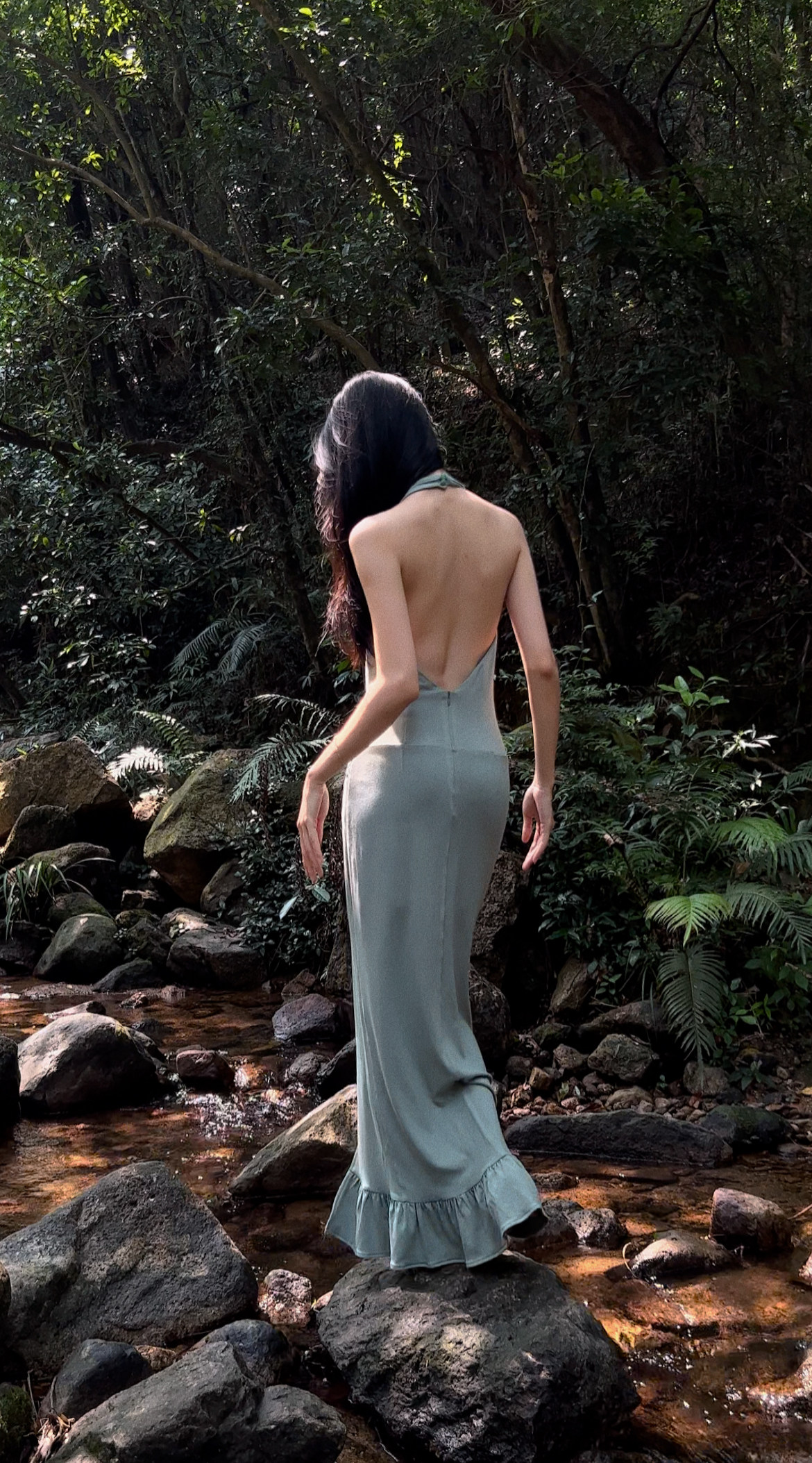 Return to your body | 胫 |凡仙楊 褶皱艺术 婴儿蓝挂脖长裙