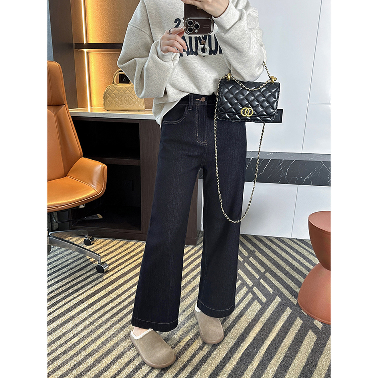 zui爱这个版！~宽松直筒牛仔裤女