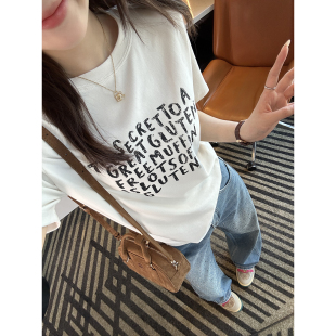 春季 T恤2026新款 慵懒松弛感百搭上衣 不规则字母短袖 满满设计感