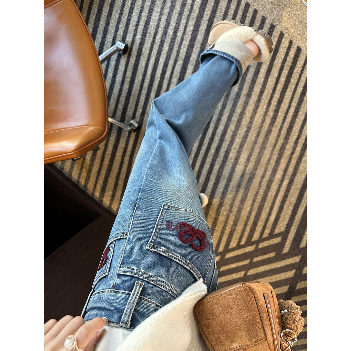 时髦尖子生！~设计感毛巾刺绣阔腿裤女冬新加绒宽松直筒牛仔长裤,女装/女士精品,牛仔裤,淘宝优惠券,粉丝福利购,淘宝优惠卷