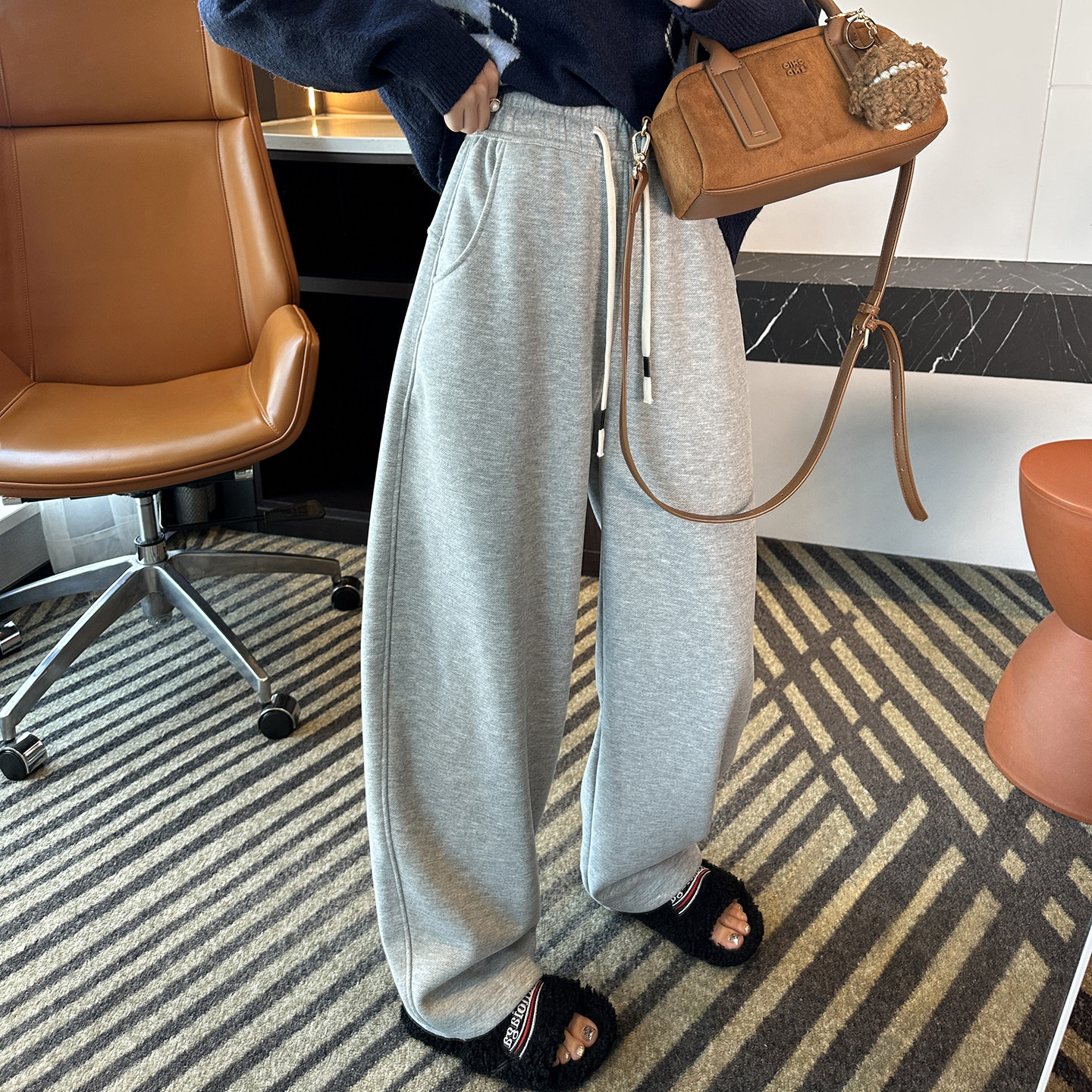 梨形必入！~保暖蚕丝羊毛弯刀休闲裤女秋冬新加厚绒宽松阔腿长裤,女装/女士精品,休闲裤,淘宝优惠券,粉丝福利购,淘宝优惠卷