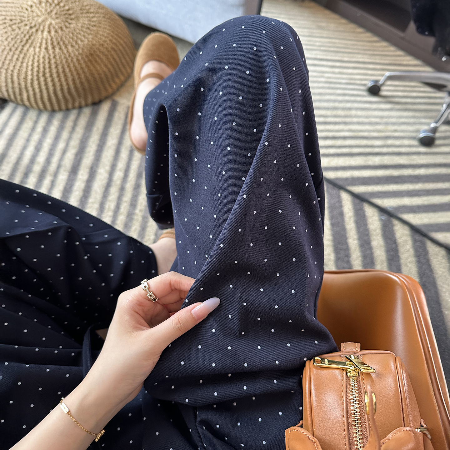 懒懒调调~!时髦波点阔腿休闲裤