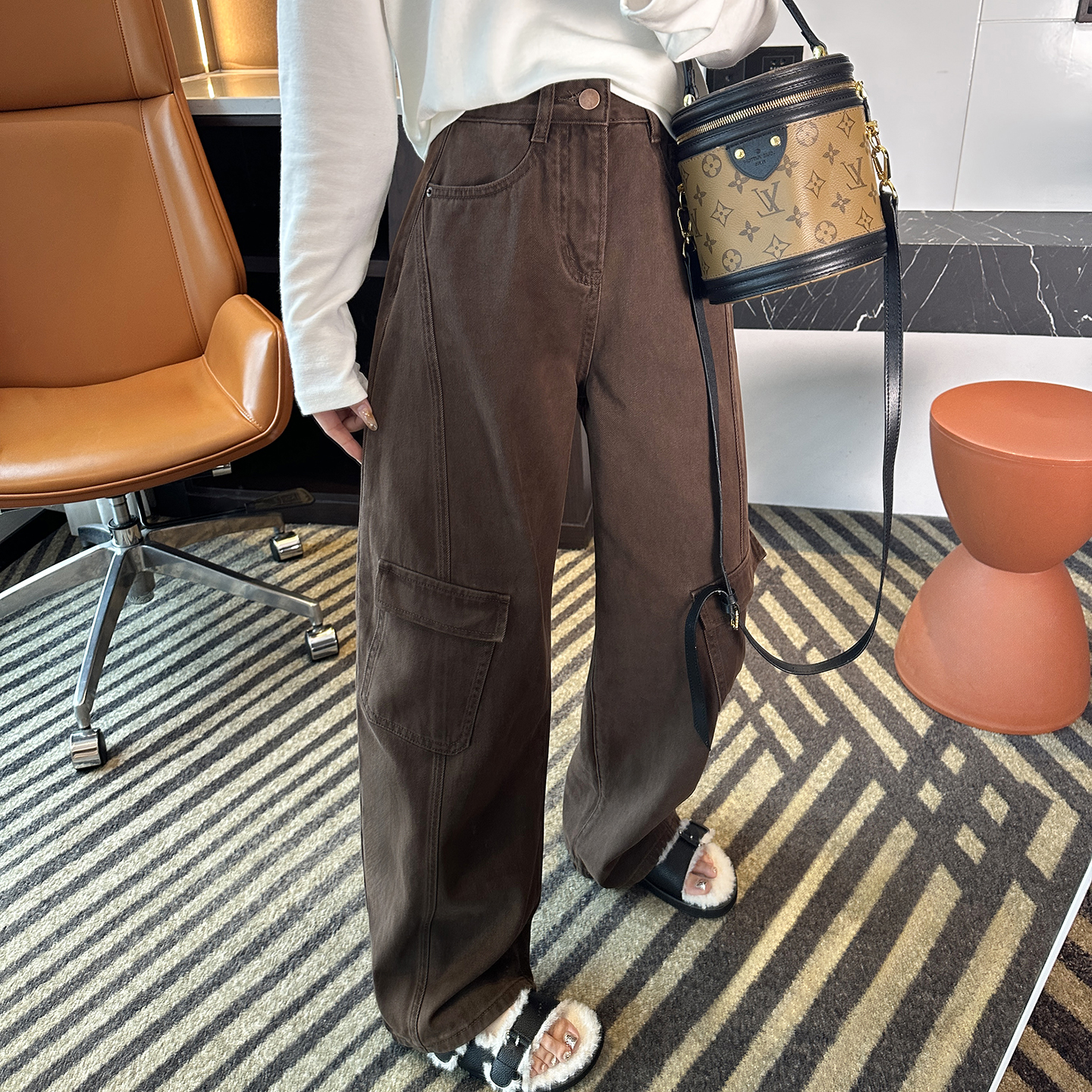 巧妙分割线!巨显瘦工装弯刀裤女2025新款宽松慵懒阔腿拖地牛仔裤