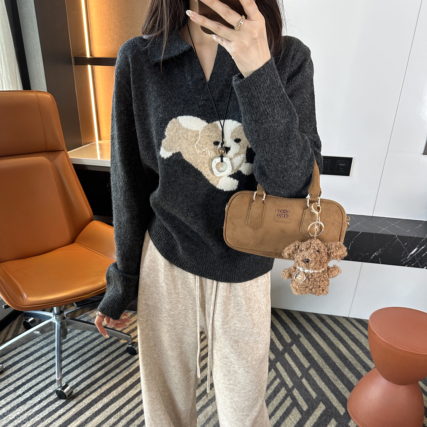 超爱！治愈系~小狗刺绣翻领毛衣