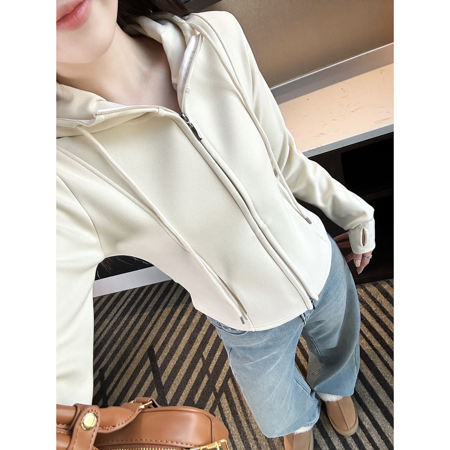 小蛮腰热能衣！~石墨烯防风短款外套女秋冬修身显瘦拉链连帽上衣,女装/女士精品,短外套,淘宝优惠券,粉丝福利购,淘宝优惠卷