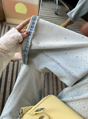 一眼万年！~浅蓝色爆闪烫钻牛仔裤2026新款女宽松直筒阔腿长裤子