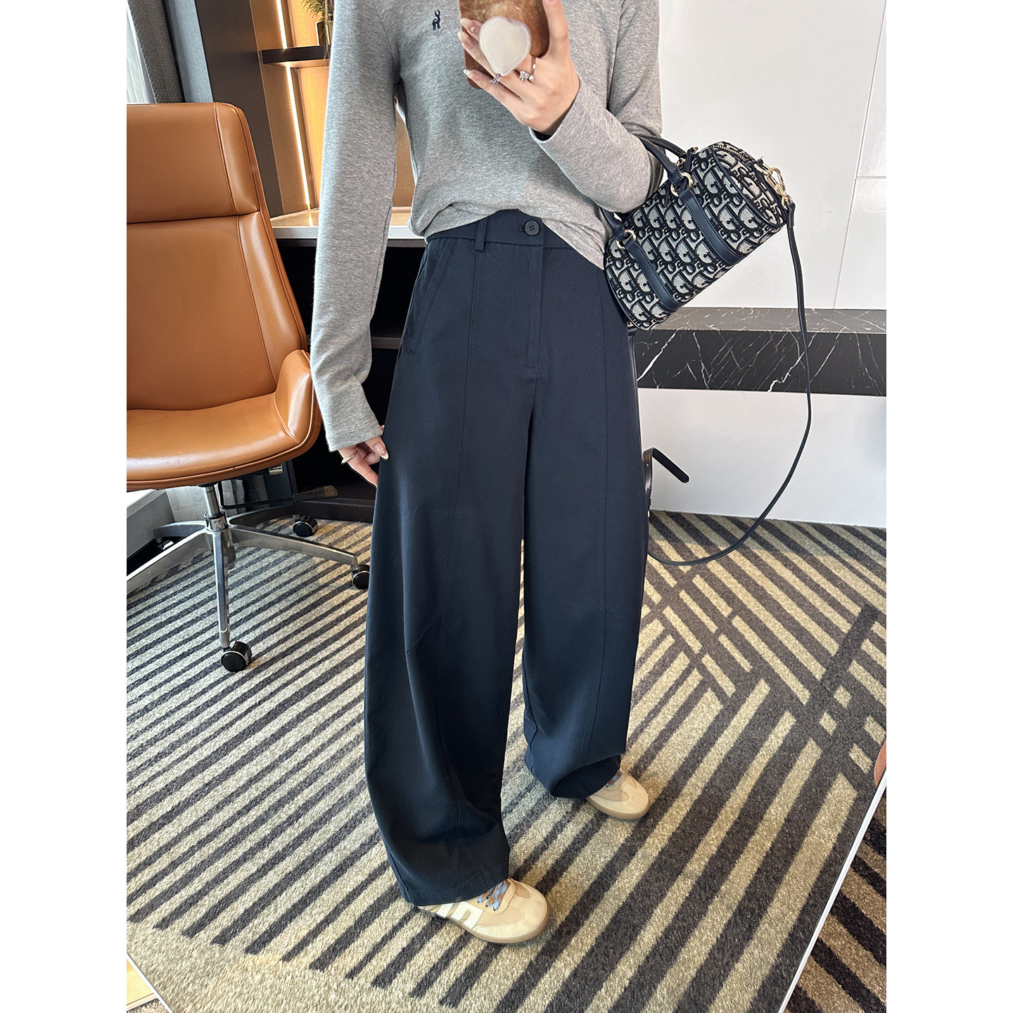 松弛老钱！~弯刀阔腿休闲裤女2026新款春季半松紧宽松直筒长裤子,女装/女士精品,休闲裤,淘宝优惠券,粉丝福利购,淘宝优惠卷