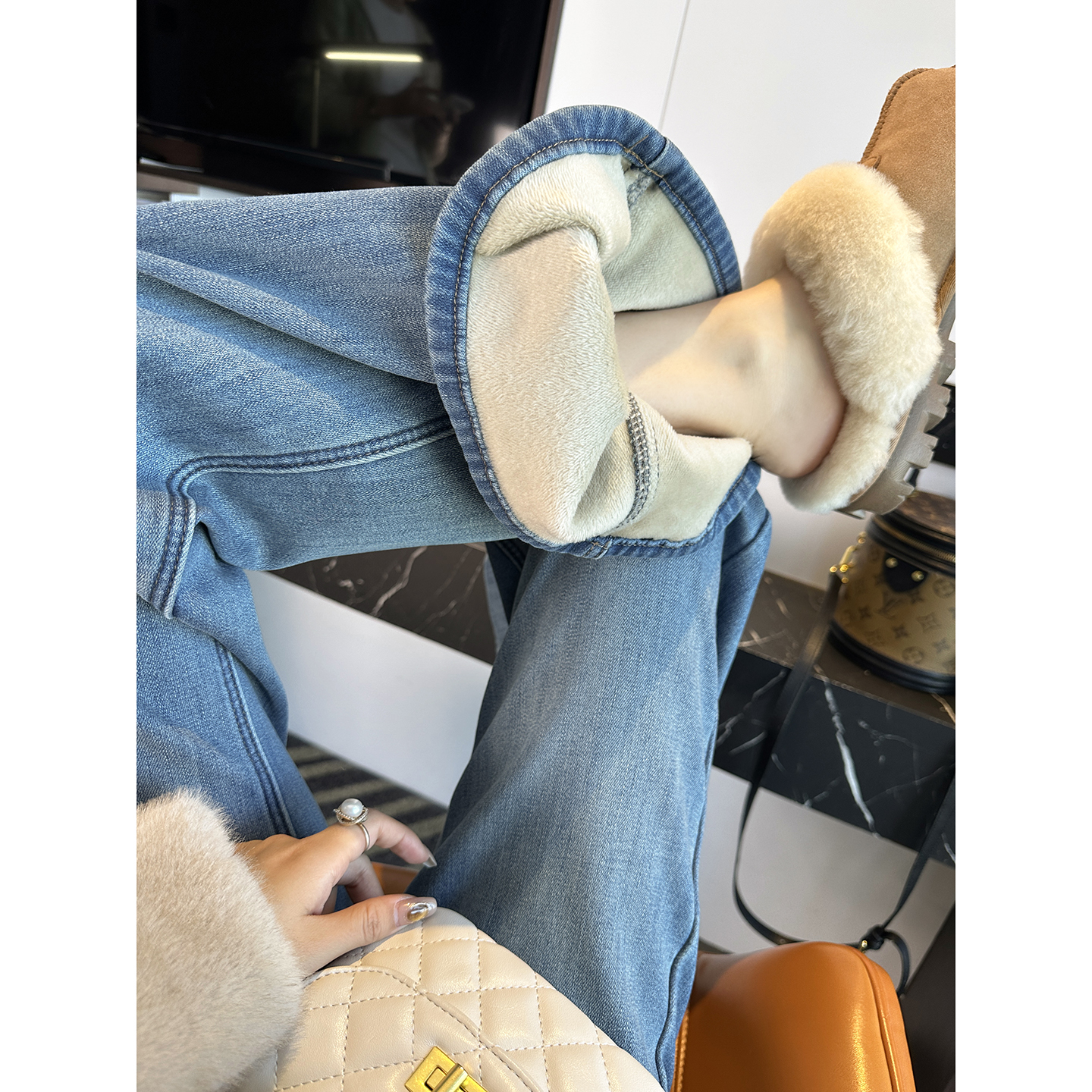 保暖神裤！~复合水貂绒微喇叭裤