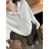 柔软白色羊毛上衣 女2025新款 实穿率敲高 珍珠扣蕾丝连帽打底衫