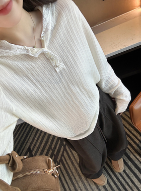 实穿率敲高！~珍珠扣蕾丝连帽打底衫女2025新款柔软白色羊毛上衣