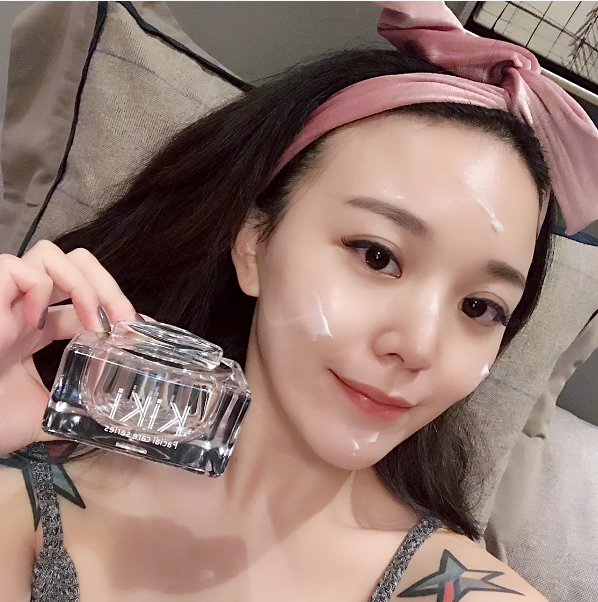 范里奇奇蝴蝶霜保湿霜滋润补水锁水保湿紧致提拉懒人面霜包邮