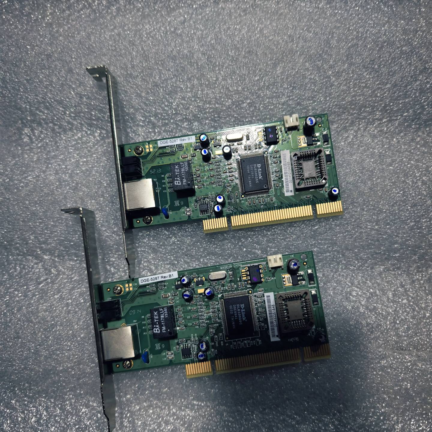 可议价D-Link D-528T Rev.B1千兆网卡，PCI