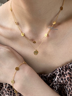 十月和晚非 日系小众设计18k金色7个笑脸项链 叠戴百搭锁骨链颈链