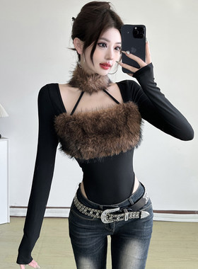 ROCKMORE【辣妹禁区】毛毛拼接设计挂脖长袖修身连体衣黑色打底衫