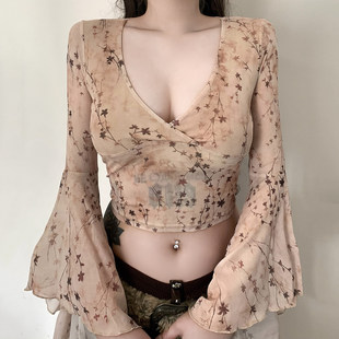 露脐网纱打底衫 ROCKMORE T恤女 花卉印花V领喇叭袖 vintage古着
