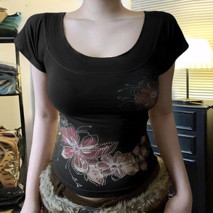 ROCKMORE【古着女孩】vintage印花复古短袖T恤低圆领修身黑色上衣