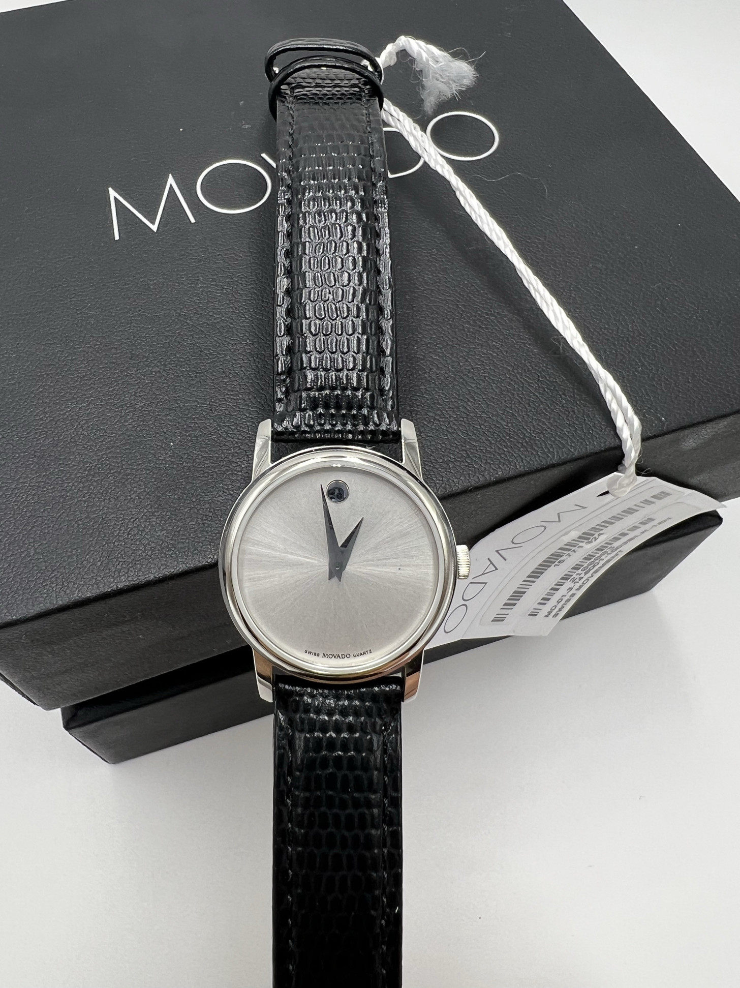 国内现货美国代购摩凡陀Movado 博物馆系列简约男表女表情侣皮带图片