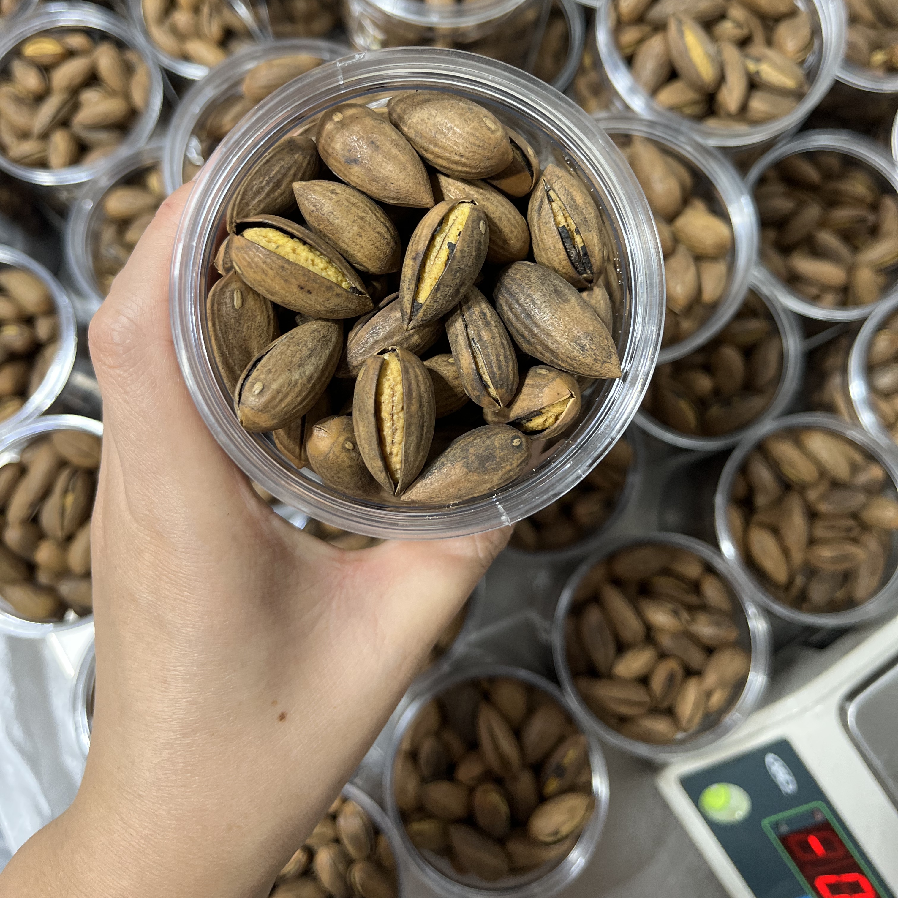 诸暨枫桥特产香榧子新货孕妇