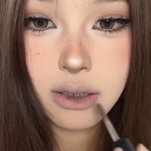 朦胧主义2.0回归！荔萌双头唇釉唇泥口棕slp01透明雨衣哑光唇霜