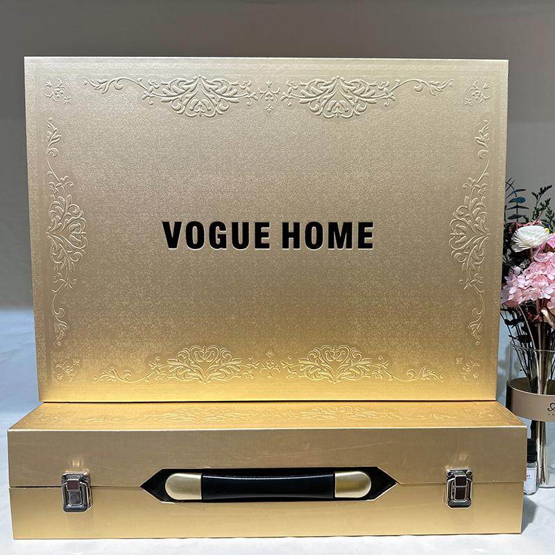 服装化妆品四件套礼品盒折叠盒一片式礼盒手提箱包装盒现货供应