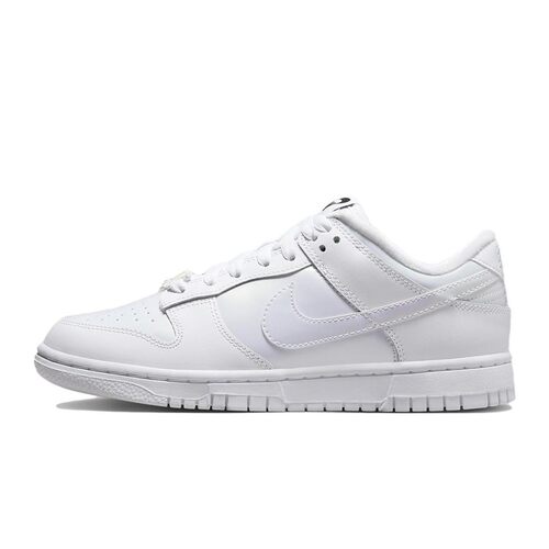 【六饼体育】Nike Dunk SE 低帮 板鞋 女款 白色