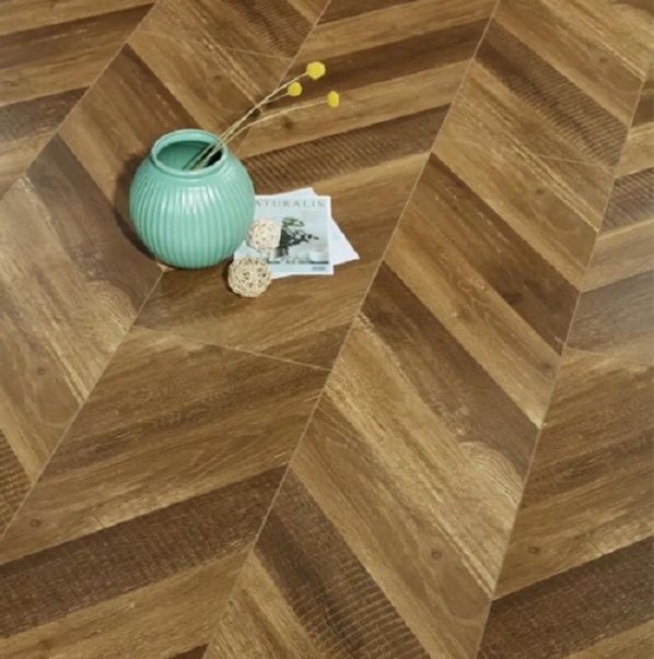 鱼骨纹人字拼强化复合地板12mm家用耐磨北欧拼花个性木纹防水特价